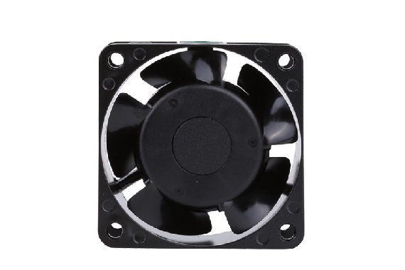 <b>光伏逆變器行業發展迅速，進一步拓寬三巨電機散熱風扇應用空間</b>